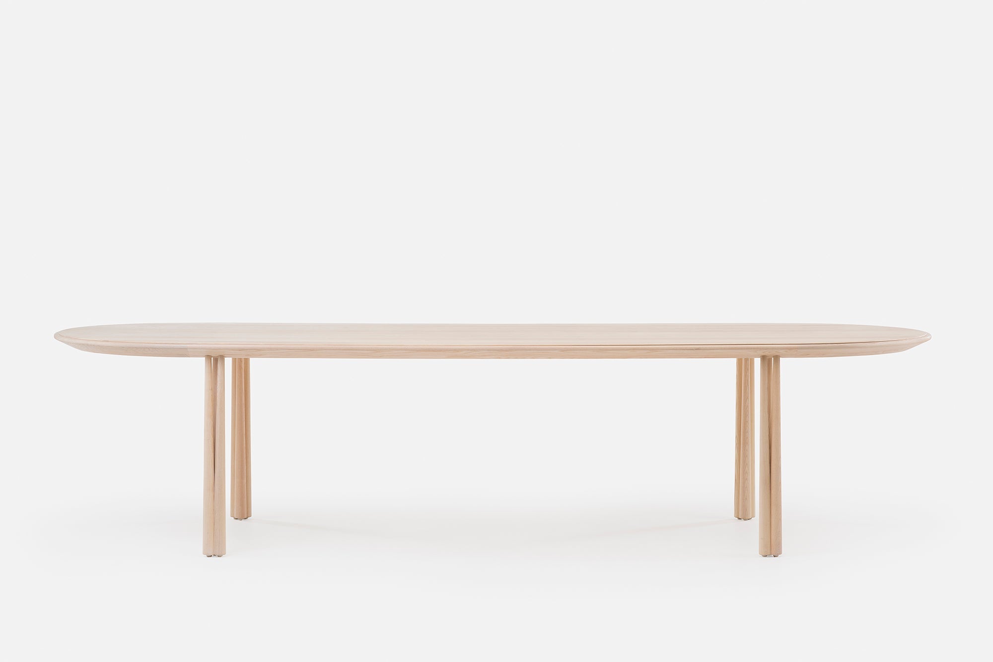 MESA DE COMEDOR OBLONGA ELLIOT