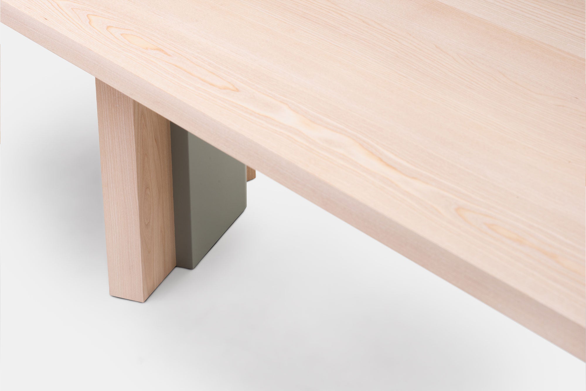 MESA DE COMEDOR IZAR