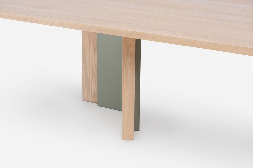 MESA DE COMEDOR IZAR