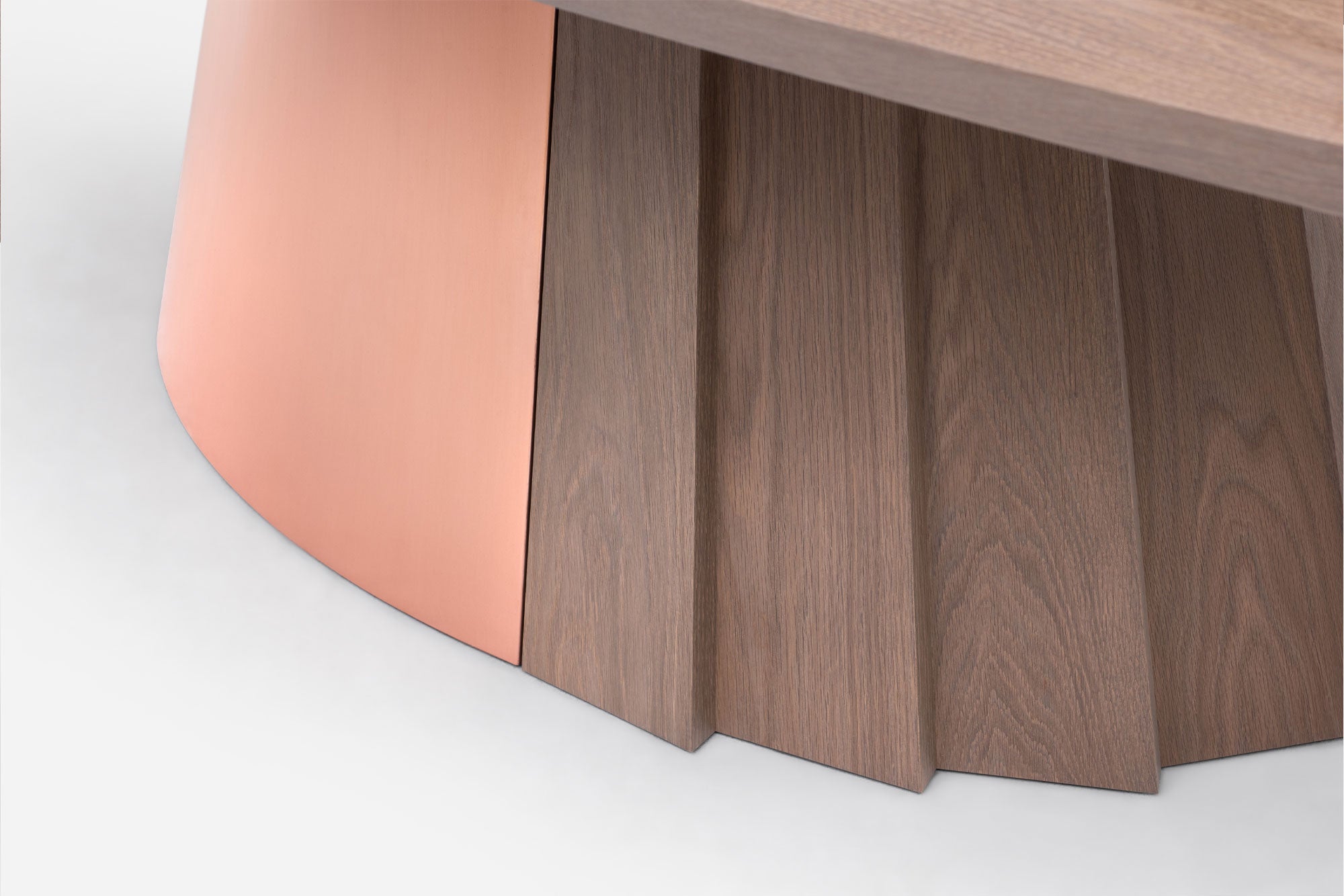 MESA DE COMEDOR ORION - BASE DE MADERA Y METAL