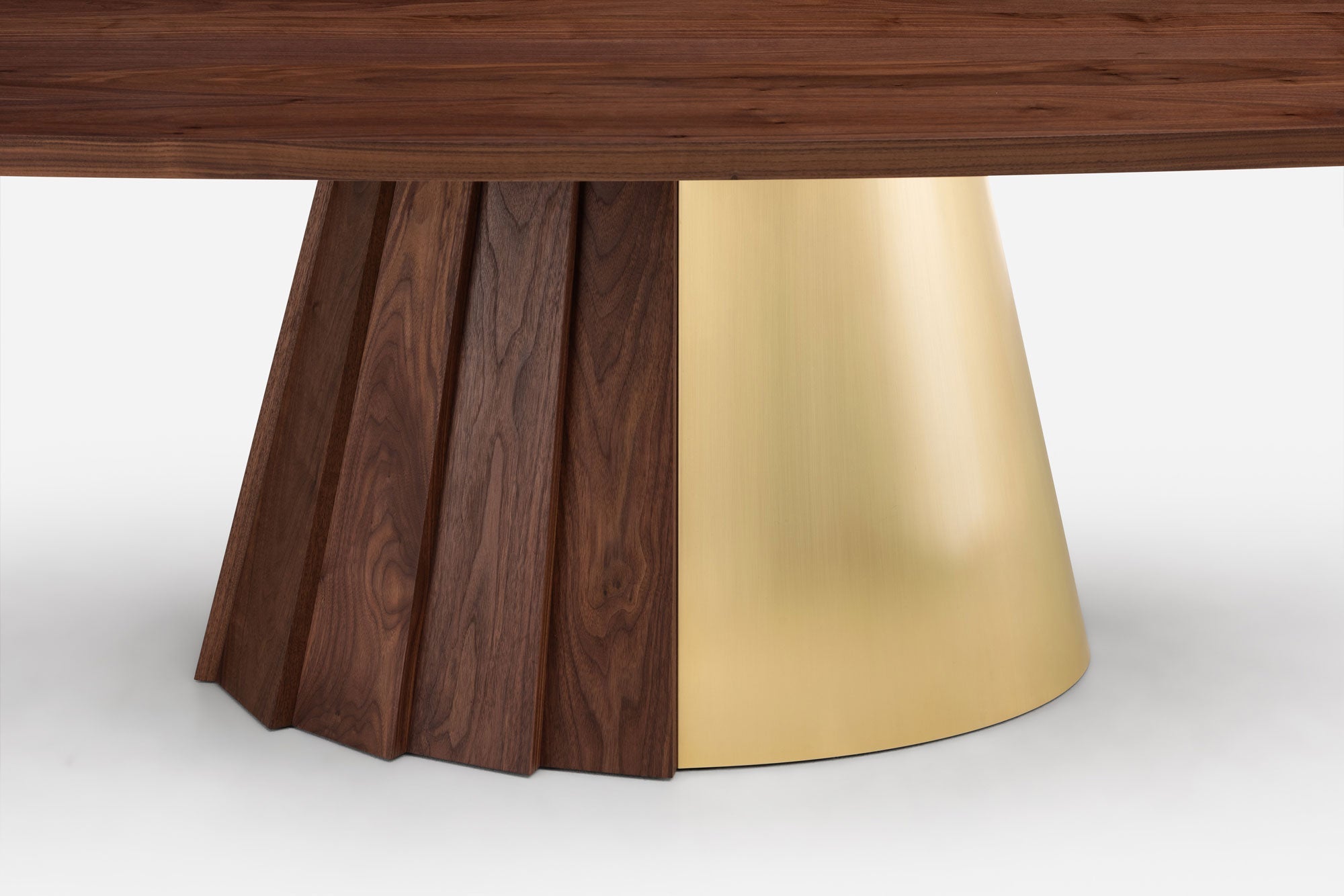 MESA DE COMEDOR ORION - BASE DE MADERA Y METAL