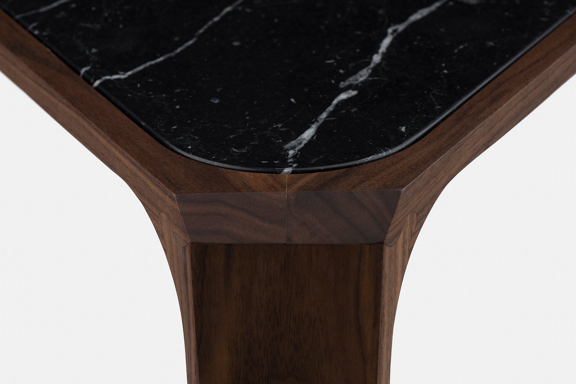 MESA AUXILIAR DE MARY