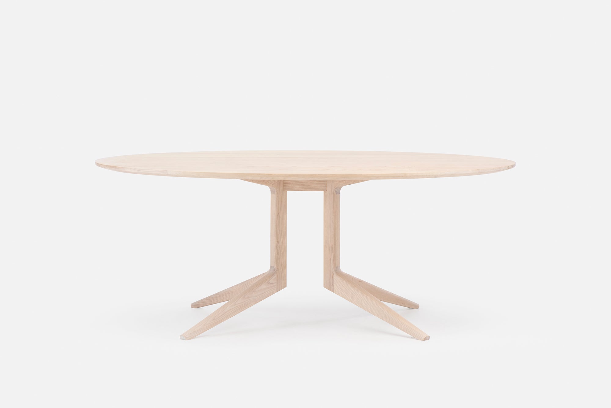 MESA OVAL LIGERA