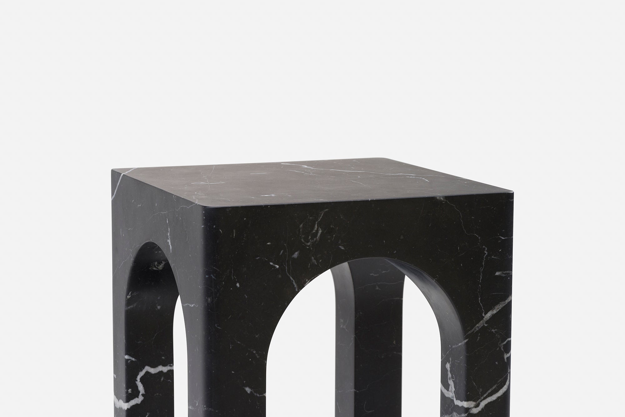 MESA AUXILIAR CARLO