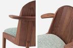 VEINTICINCO SILLAS DE COMEDOR CON BRAZOS
