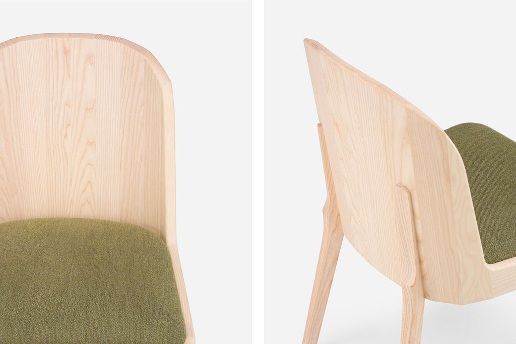 VEINTICINCO SILLAS DE COMEDOR SIN BRAZOS
