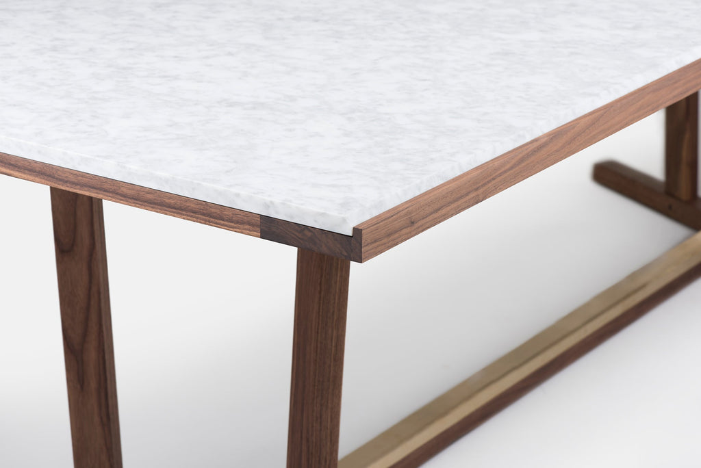 MESA DE COMEDOR SHAKER CON ENCIMERA DE PIEDRA