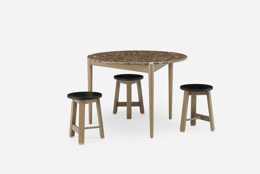 MESA DE COMEDOR PEQUEÑA SIDEKICKS CON CUBIERTA DE TERRAZO