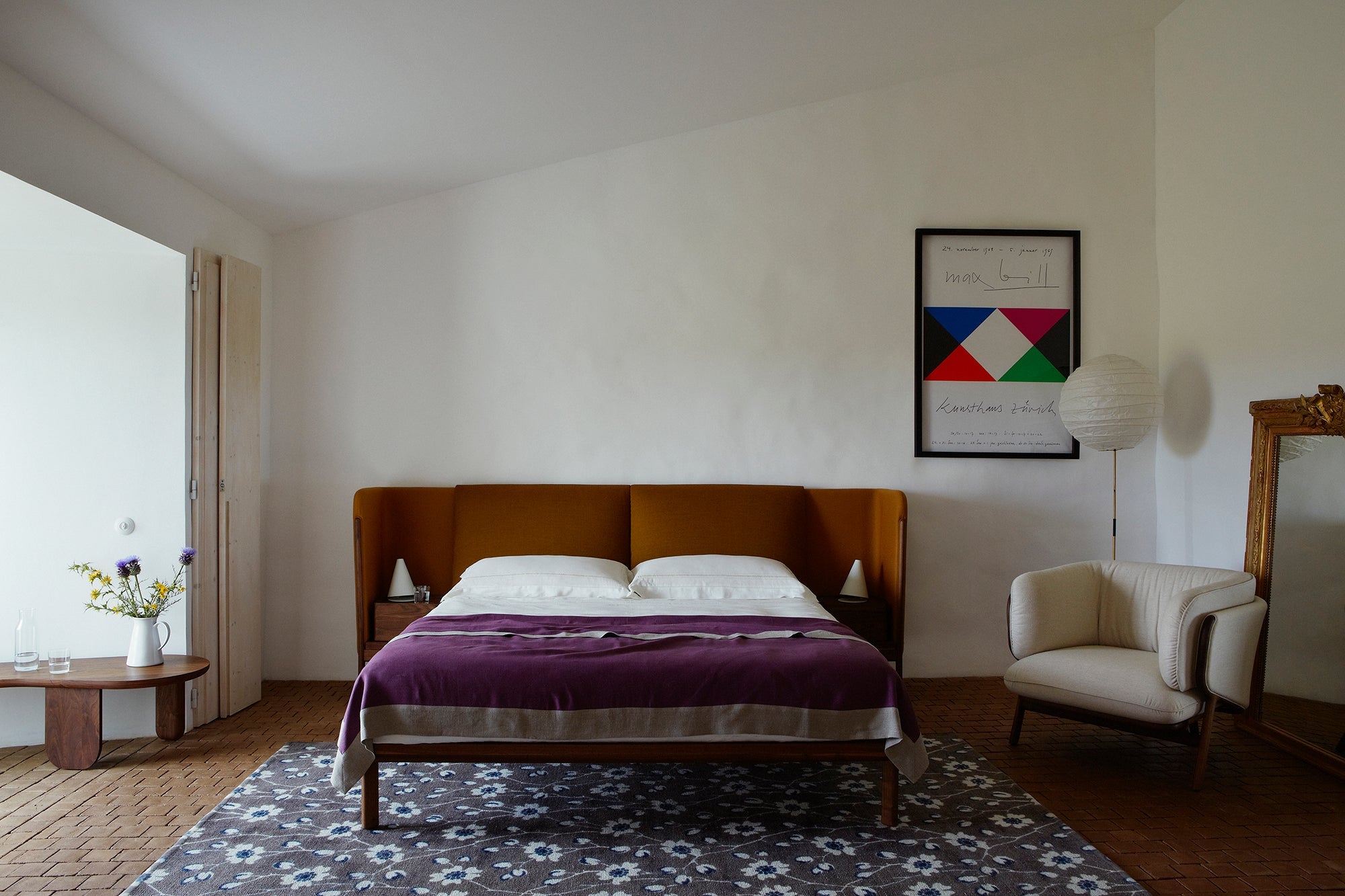CAMA DUBOIS, CABECERO BAJO, CON MESITAS DE NOCHE