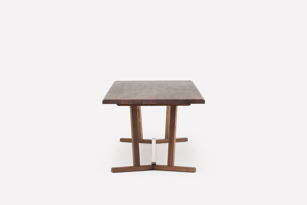 MESA DE COMEDOR SHAKER