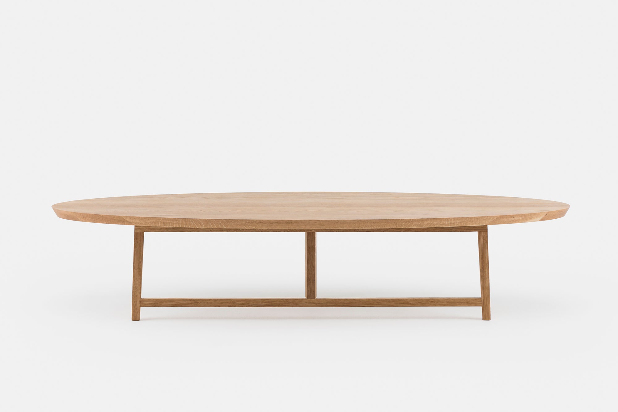MESA DE CENTRO OVALADA TRÍO